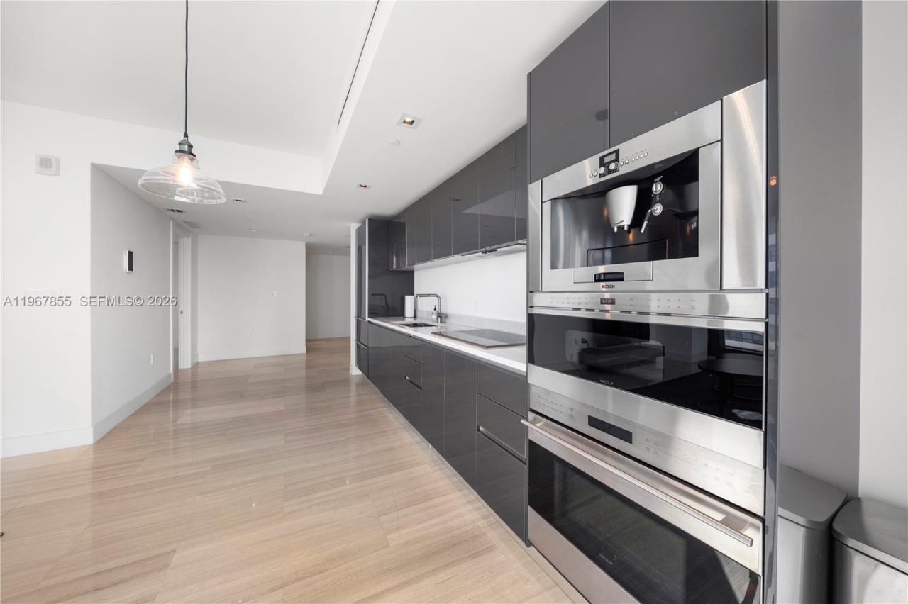 1451 Brickell Ave, Unit 1406, Miami, FL 33131 Photo