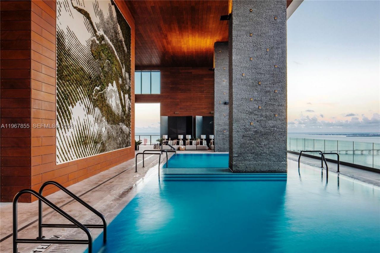 1451 Brickell Ave, Unit 1406, Miami, FL 33131 Photo