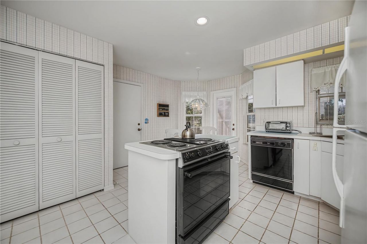 711 Brightside Crescent Drive, Venice, FL 34293 Photo