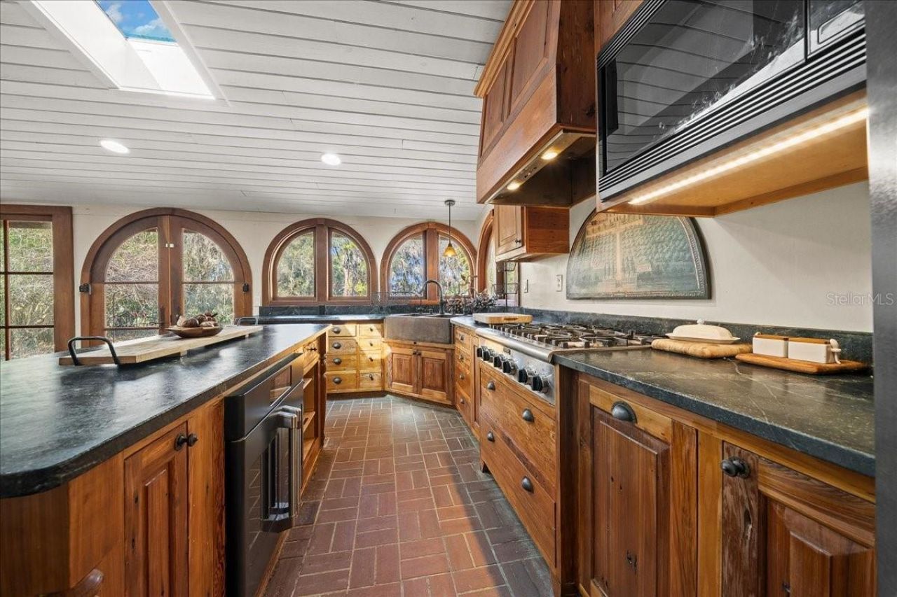 5824 SE 185th Avenue, Micanopy, FL 32667 Photo