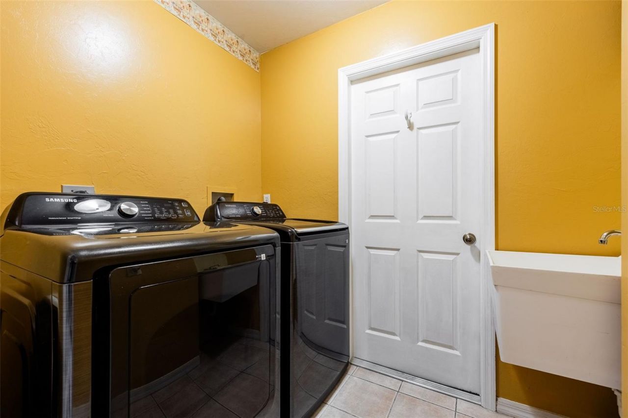719 Zebu Place, Fort Myers, FL 33913 Photo