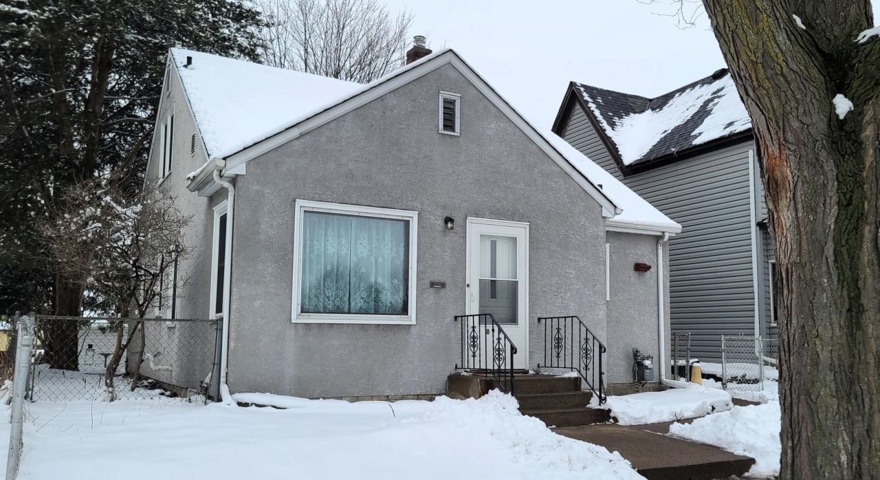 896 Jessamine Avenue E, Saint Paul, MN 55106 Main Photo