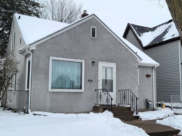 896 Jessamine Avenue E, Saint Paul, MN 55106