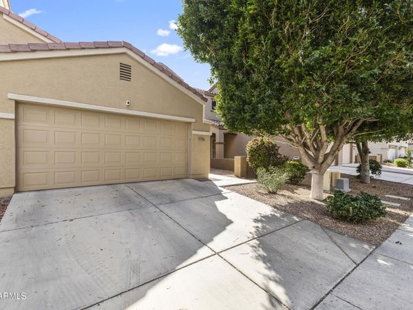 8765 W SURREY Avenue, Peoria, AZ 85381