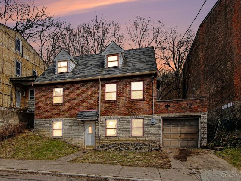 638 Delhi Avenue, Cincinnati, OH 45204 Photo 2