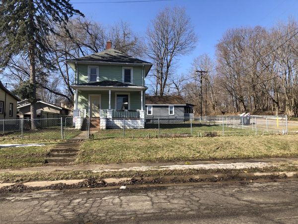 315 N Red Bud Trail N, Buchanan, MI 49107