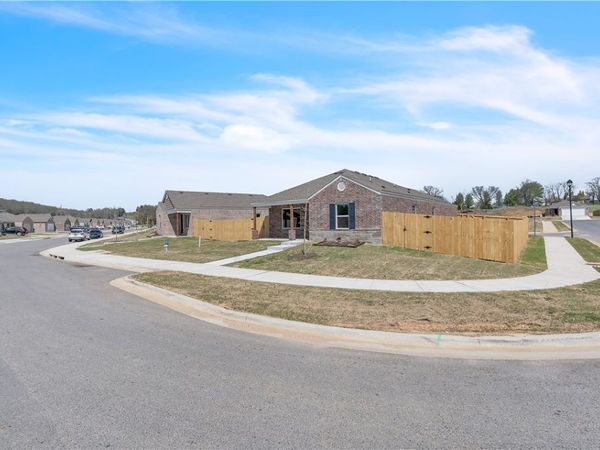 3229 Wolf Creek Street , Springdale, AR 72764