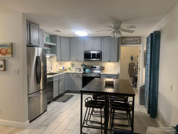 2866 Villa Woods Cir, Gulf Breeze, FL 32563