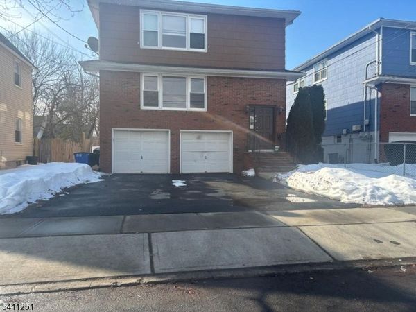 216 N 11Th St, Kenilworth, NJ 07033