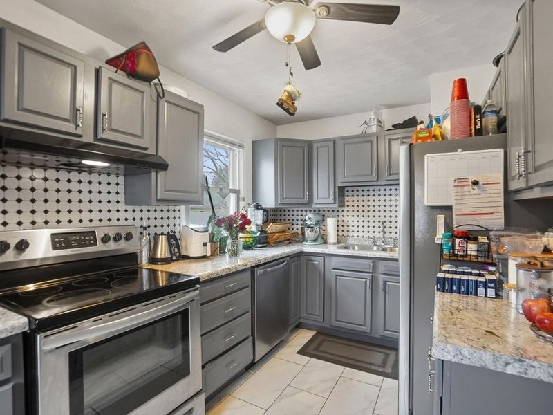 990 E 21st Avenue, Columbus, OH 43211 Photo 8