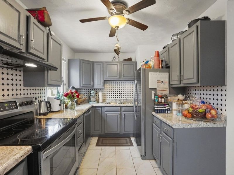 990 E 21st Avenue, Columbus, OH 43211 Photo 9