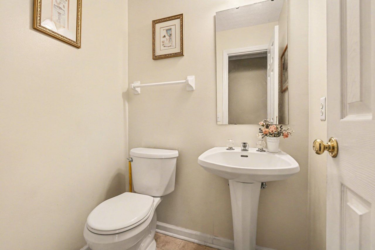 104 N Pembroke Drive Photo 17