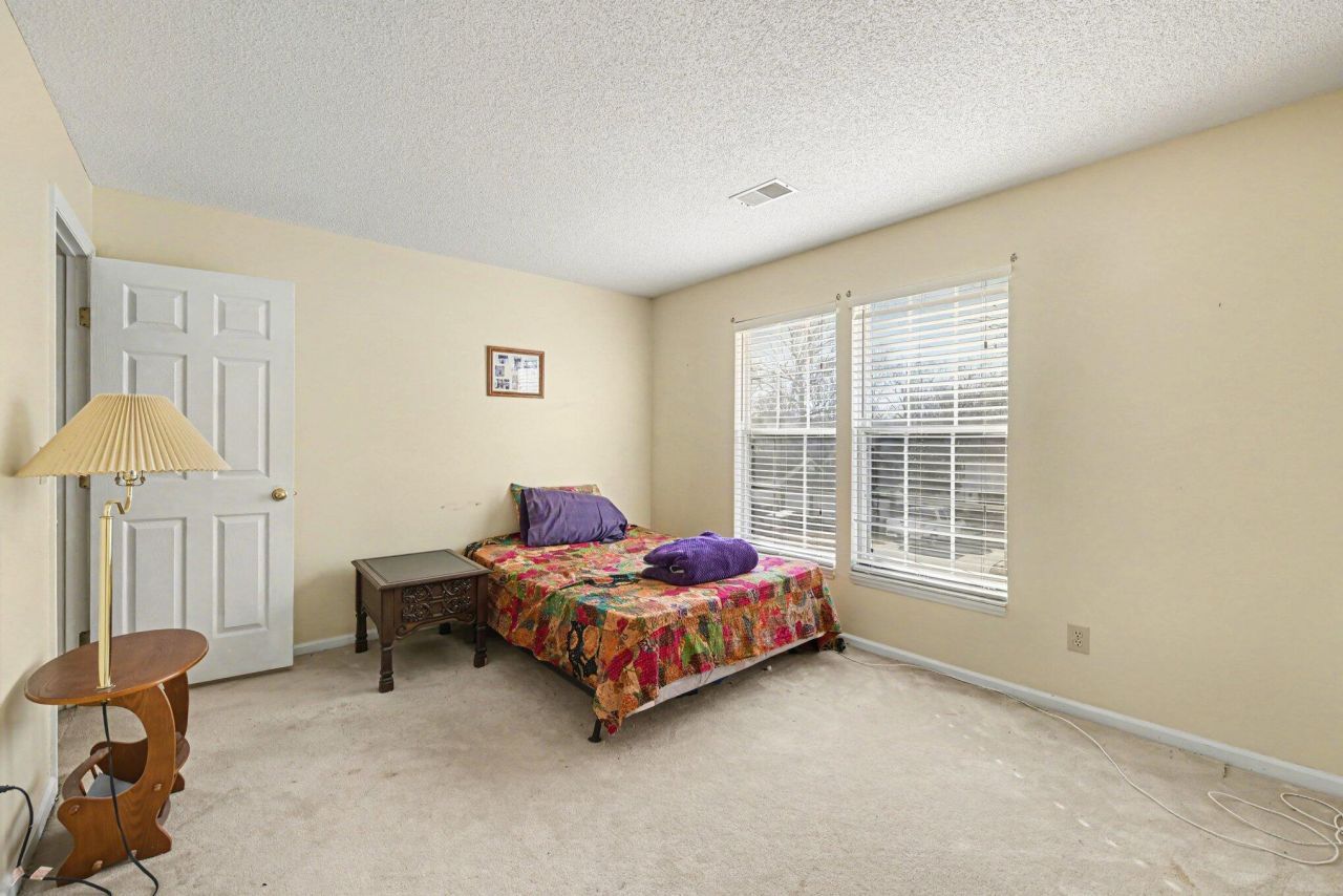 104 N Pembroke Drive Photo 20