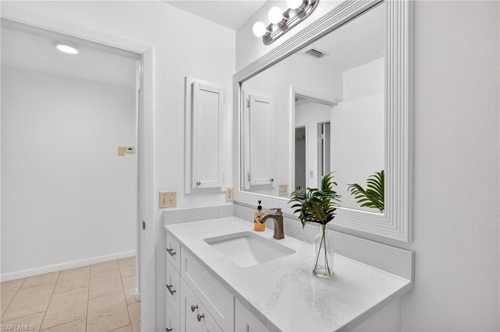 3916 SE 11th Pl, Unit 503, Cape Coral, FL 33904 Photo