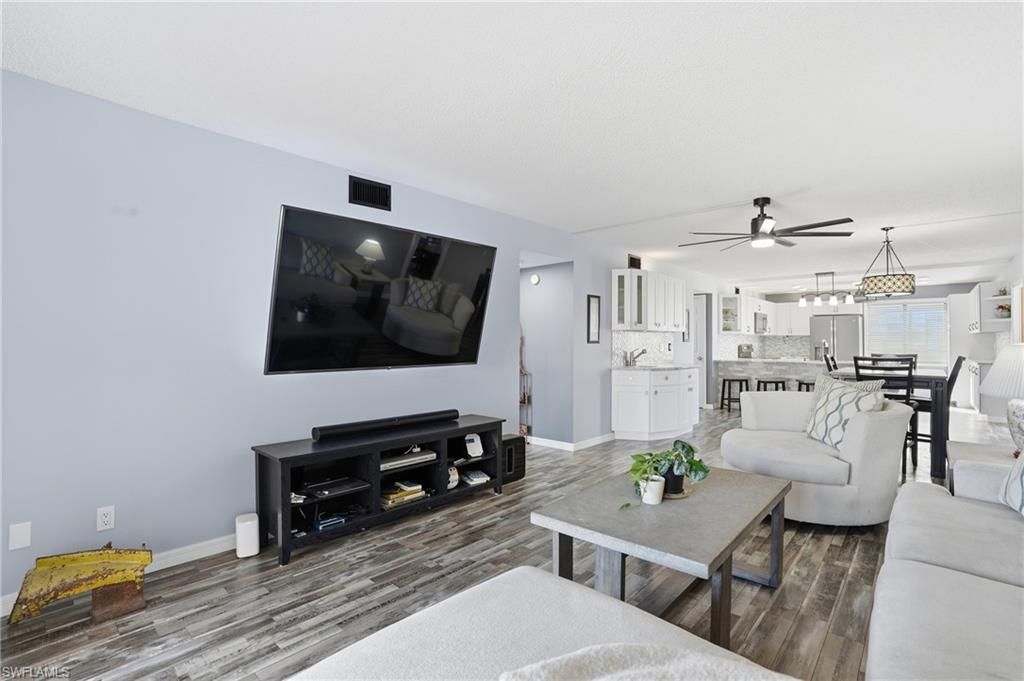 1009 SE 46th Ln, Unit 104, Cape Coral, FL 33904 Photo