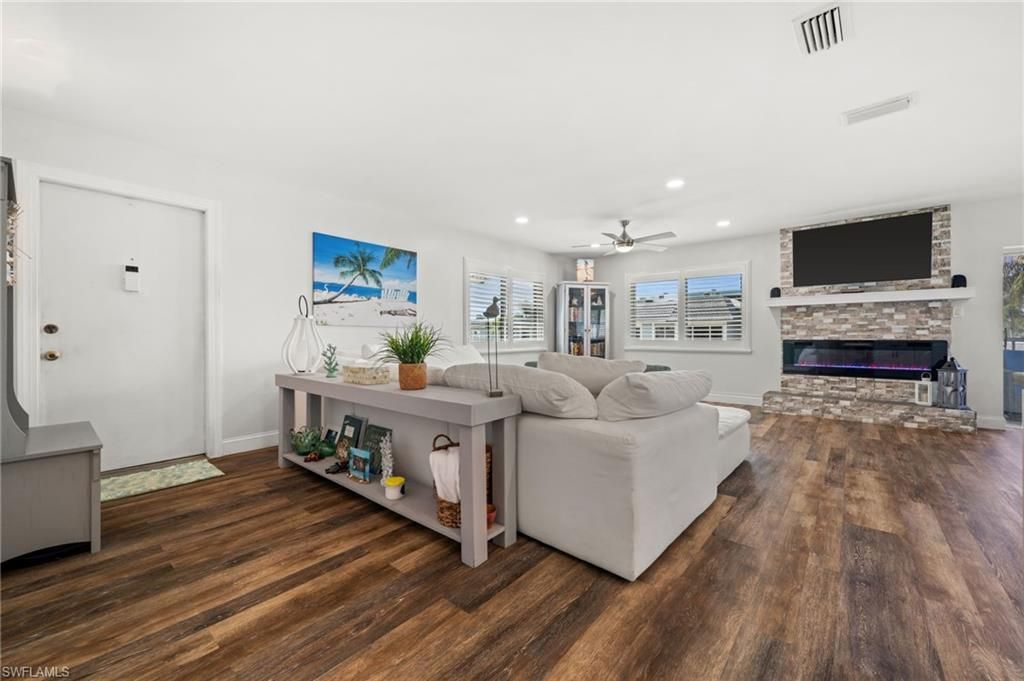 3364 N Key Dr, Unit 8, North Fort Myers, FL 33903 Photo