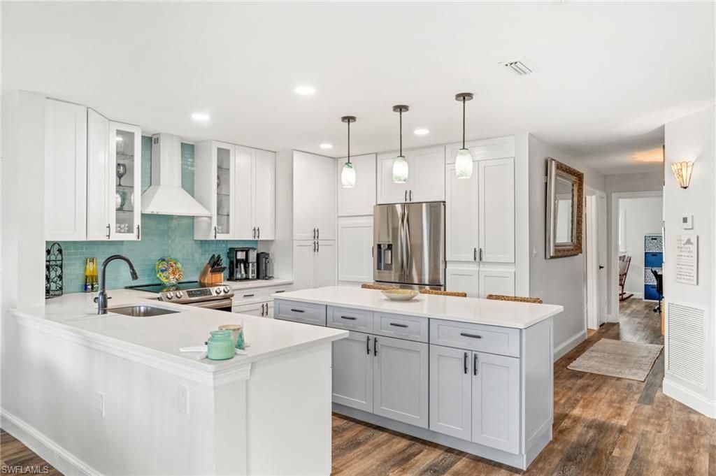 3364 N Key Dr, Unit 8, North Fort Myers, FL 33903 Photo