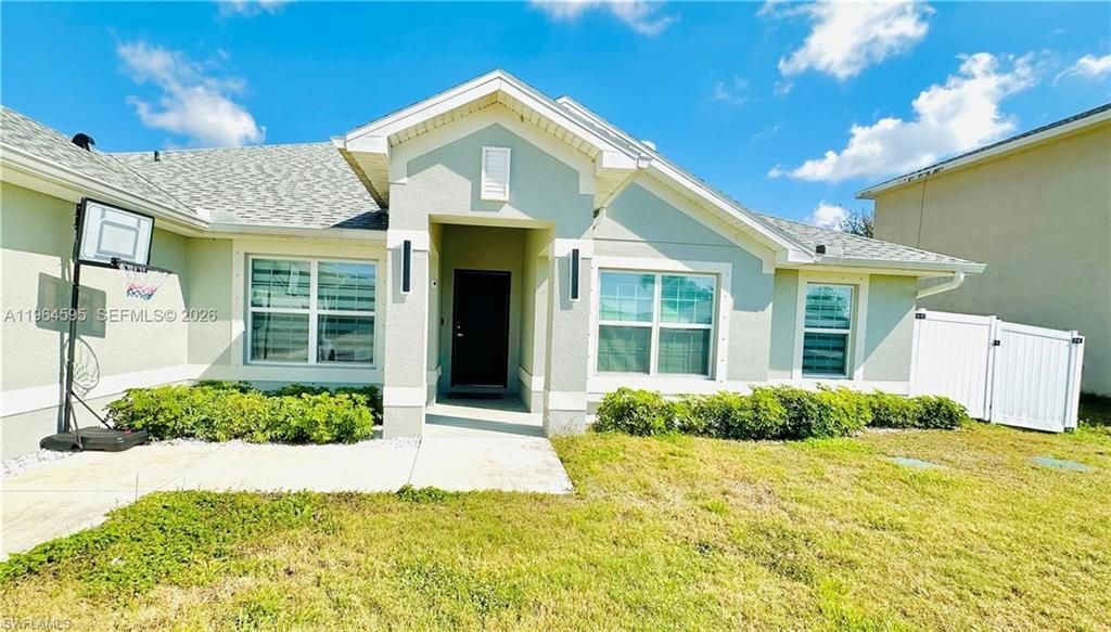 1137 NE 4th Pl, Cape Coral, FL 33909 Photo