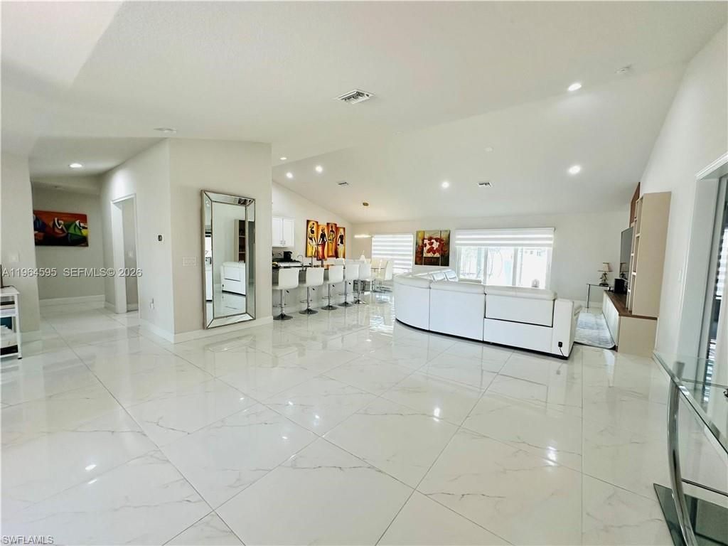 1137 NE 4th Pl, Cape Coral, FL 33909 Photo