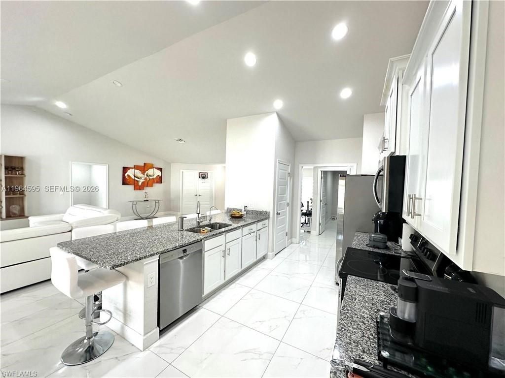 1137 NE 4th Pl, Cape Coral, FL 33909 Photo