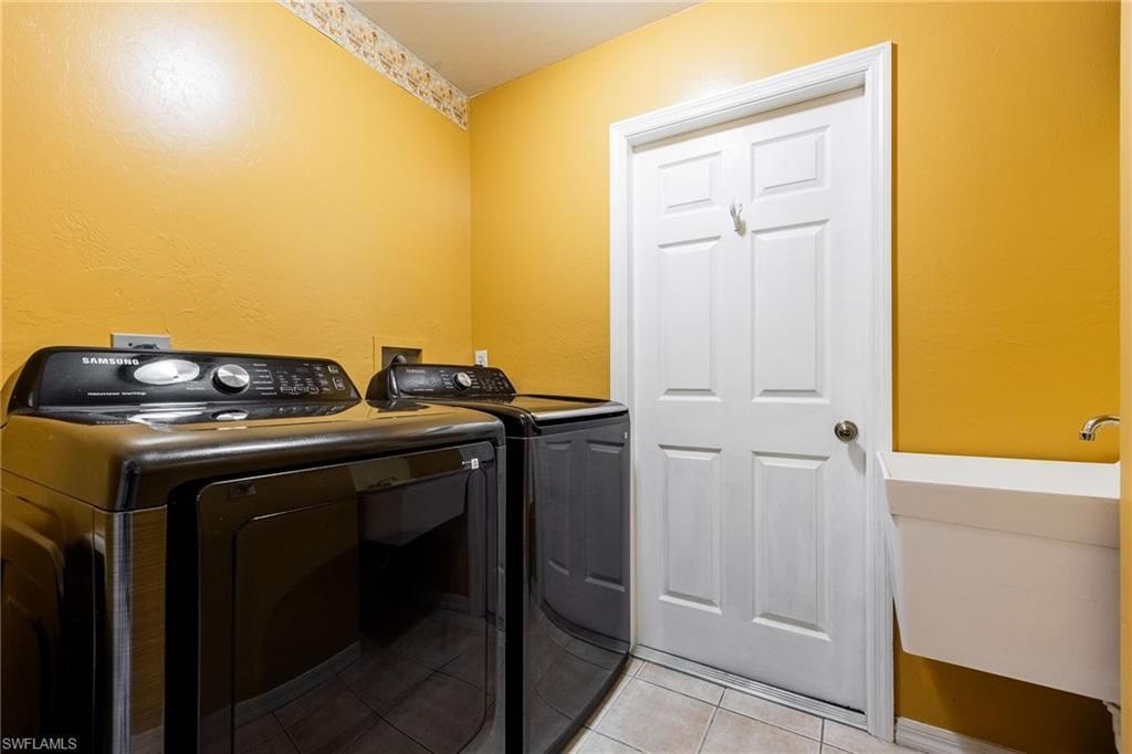 719 Zebu Pl, Fort Myers, FL 33913 Photo