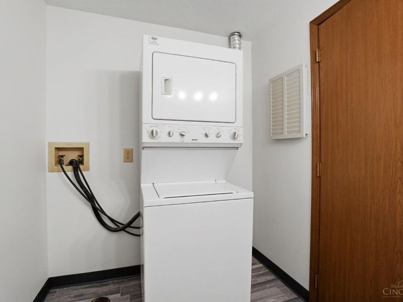 3594 Homelawn Avenue, Unit 14, Cheviot, OH 45211 Photo 23