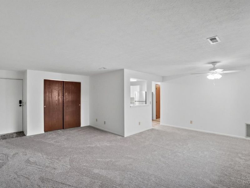 3594 Homelawn Avenue, Unit 14, Cheviot, OH 45211 Photo 6