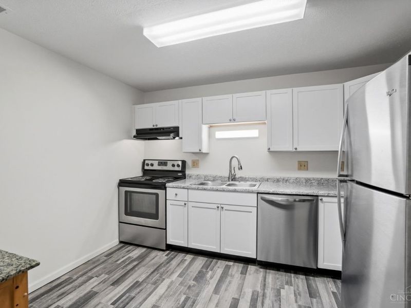 3594 Homelawn Avenue, Unit 14, Cheviot, OH 45211 Photo 7