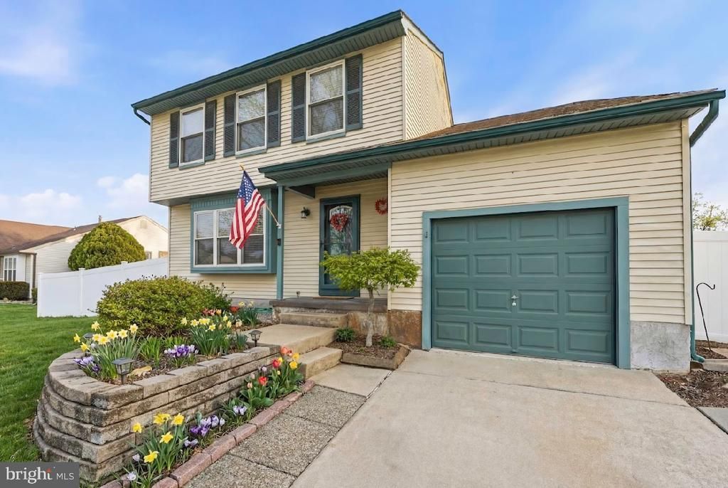 8 Oakton Drive, Mantua, NJ 08051 Main Photo