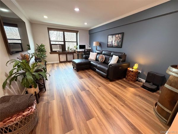 7311 210th Street, Unit 1O, Oakland Gardens, NY 11364