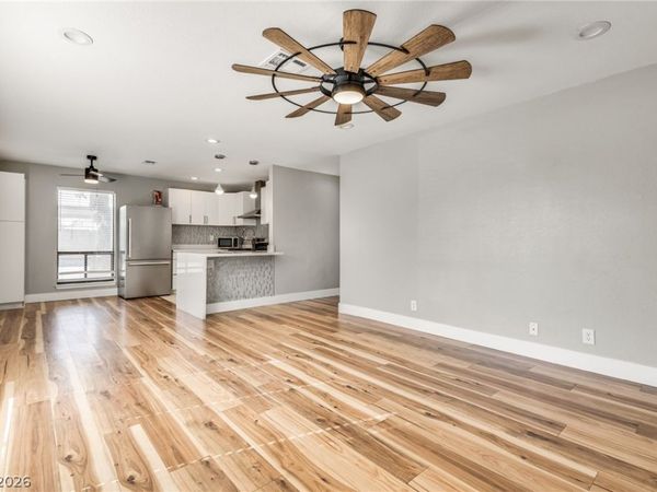 5175 Caliente Street, Unit 121, Las Vegas, NV 89119