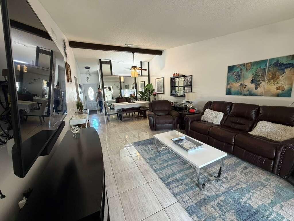 1017 Green Pine Boulevard, Unit F, West Palm Beach, FL 33409 Photo