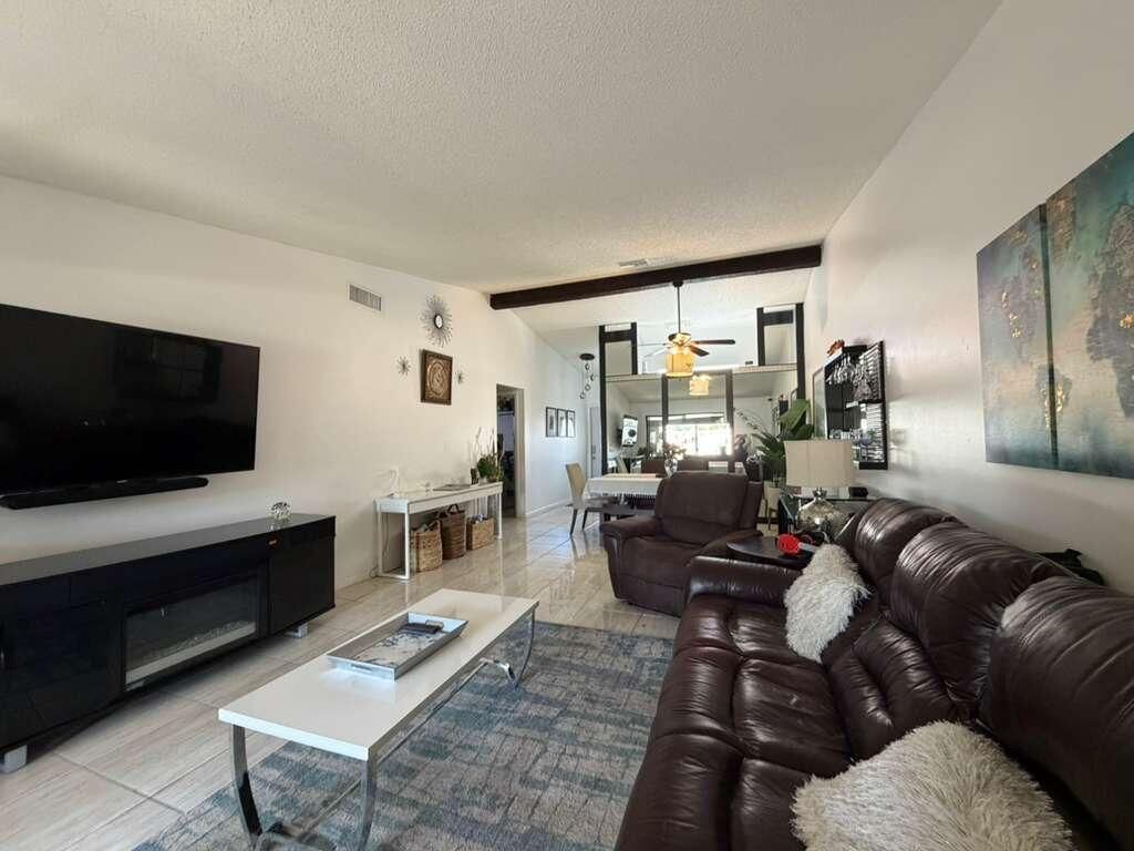 1017 Green Pine Boulevard, Unit F, West Palm Beach, FL 33409 Photo
