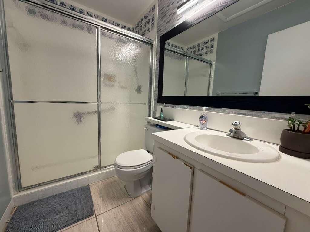 1017 Green Pine Boulevard, Unit F, West Palm Beach, FL 33409 Photo