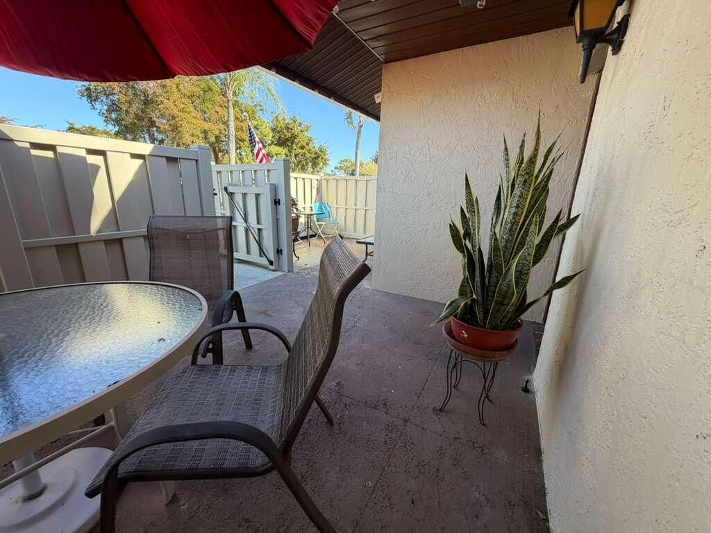 1017 Green Pine Boulevard, Unit F, West Palm Beach, FL 33409 Photo