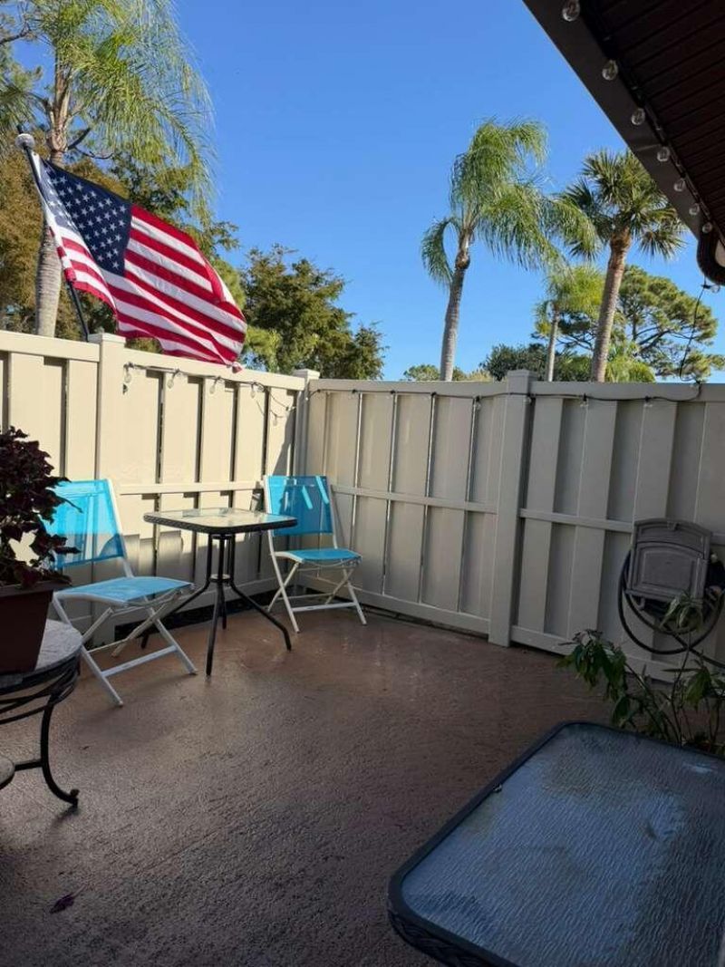 1017 Green Pine Boulevard, Unit F, West Palm Beach, FL 33409 Photo