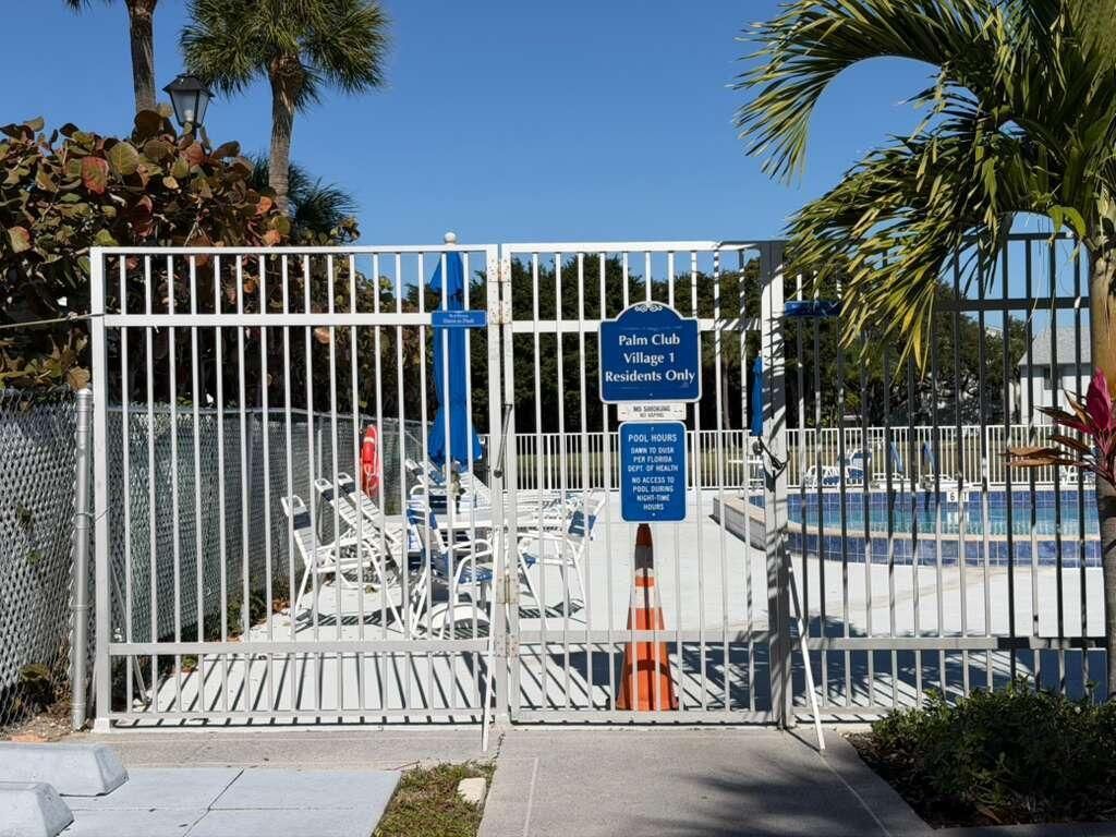 1017 Green Pine Boulevard, Unit F, West Palm Beach, FL 33409 Photo