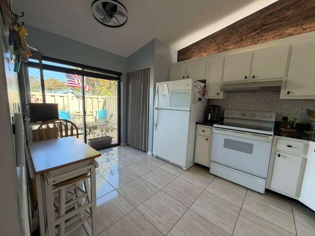 1017 Green Pine Boulevard, Unit F, West Palm Beach, FL 33409 Photo