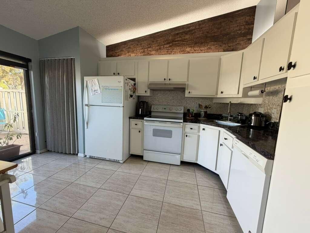 1017 Green Pine Boulevard, Unit F, West Palm Beach, FL 33409 Photo