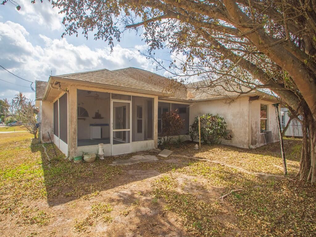 5718 NW North Macedo Boulevard, Port Saint Lucie, FL 34983 Photo