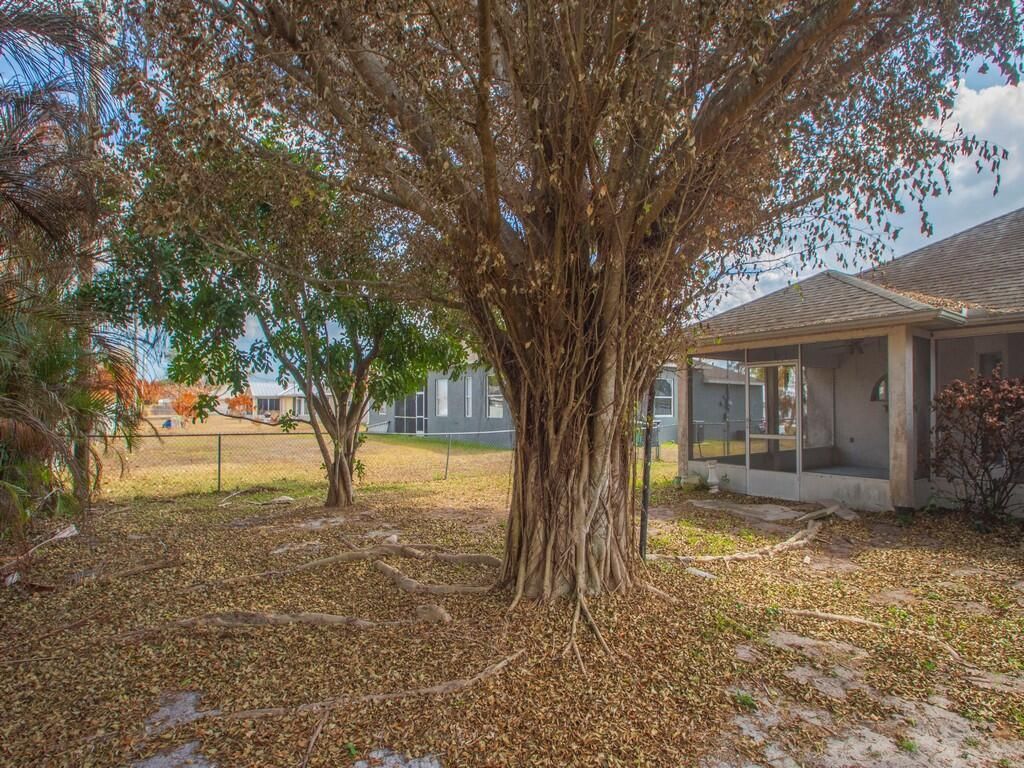 5718 NW North Macedo Boulevard, Port Saint Lucie, FL 34983 Photo