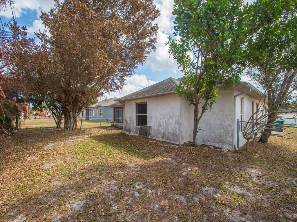 5718 NW North Macedo Boulevard, Port Saint Lucie, FL 34983 Photo