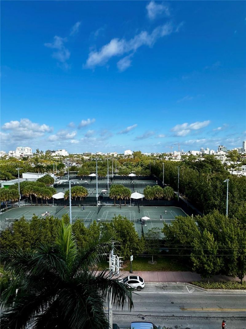 1020 Meridian Ave, Unit 811, Miami Beach, FL 33139 Photo