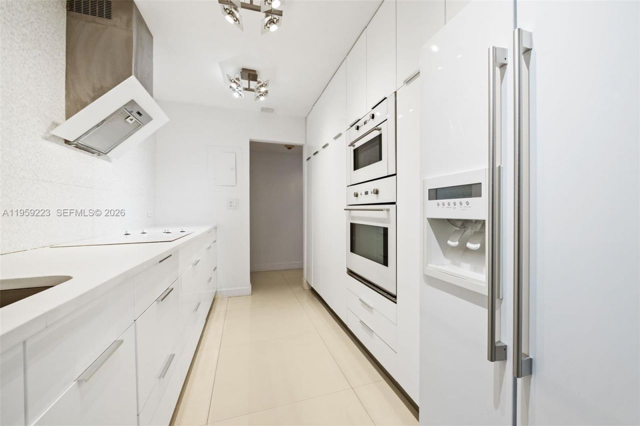 19390 Collins Ave , Unit 1221, Sunny Isles Beach, FL 33160 Photo