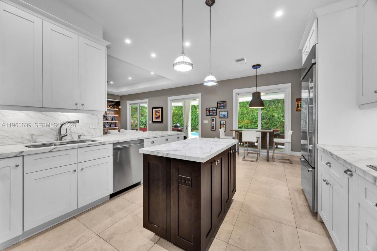 8020 SW 62nd Ave, Miami, FL 33143 Photo