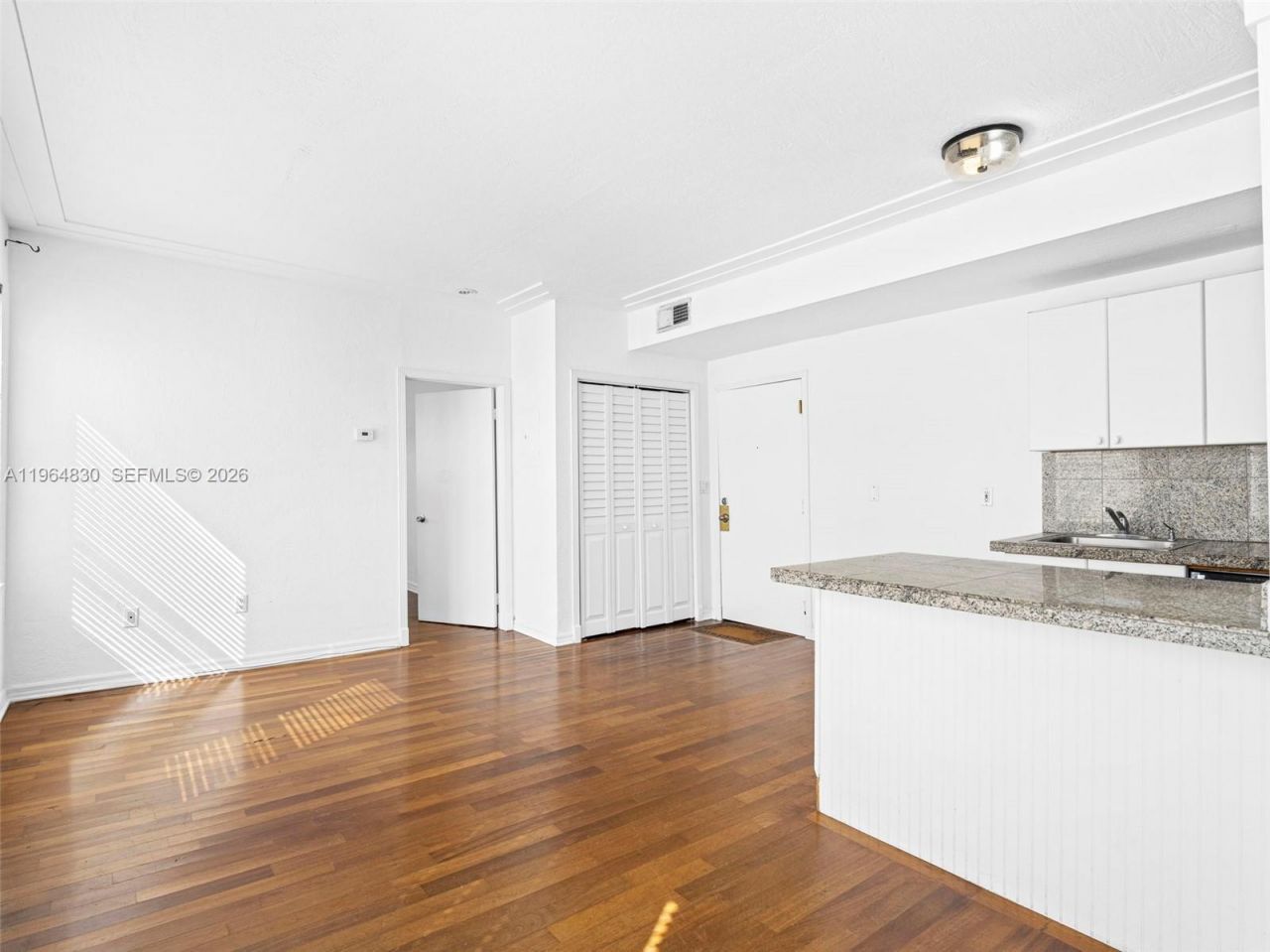 1027 Pennsylvania Ave, Unit 206, Miami Beach, FL 33139 Photo