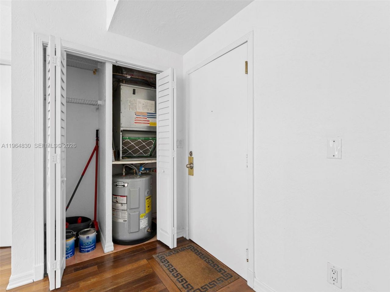 1027 Pennsylvania Ave, Unit 206, Miami Beach, FL 33139 Photo