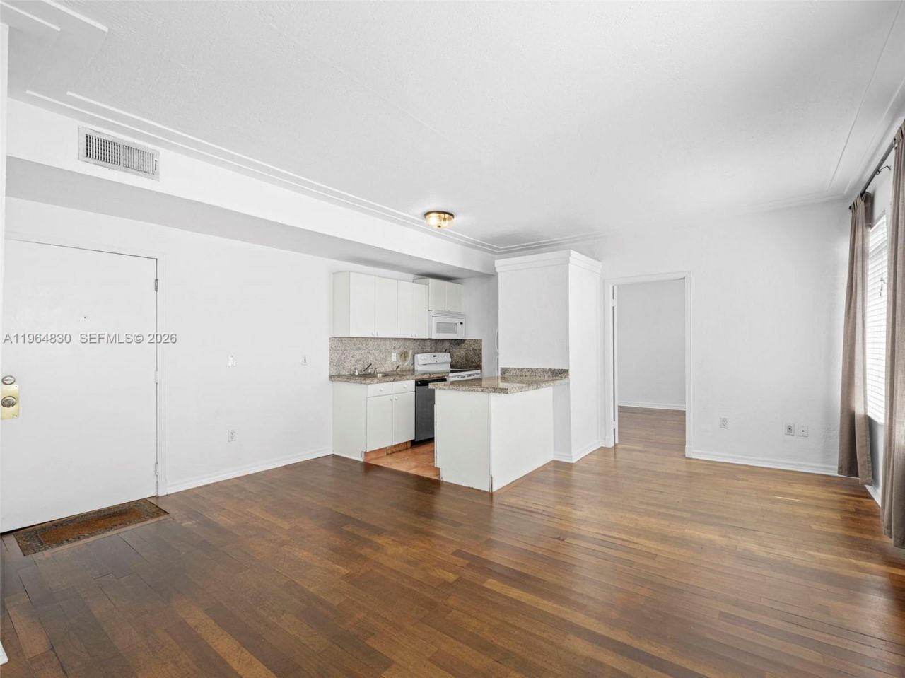 1027 Pennsylvania Ave, Unit 206, Miami Beach, FL 33139 Photo
