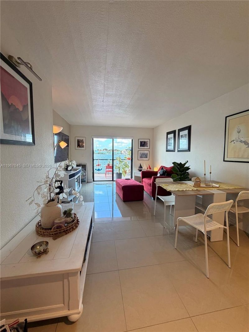 5701 W 28th Ave, Unit 5701, Hialeah, FL 33016 Photo