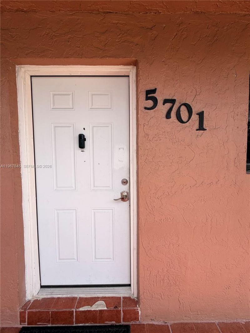 5701 W 28th Ave, Unit 5701, Hialeah, FL 33016 Photo